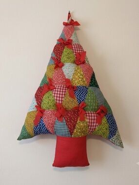 Vintage Quilted Christmas Tree Pillow Wall Hanging Folk Art Decor